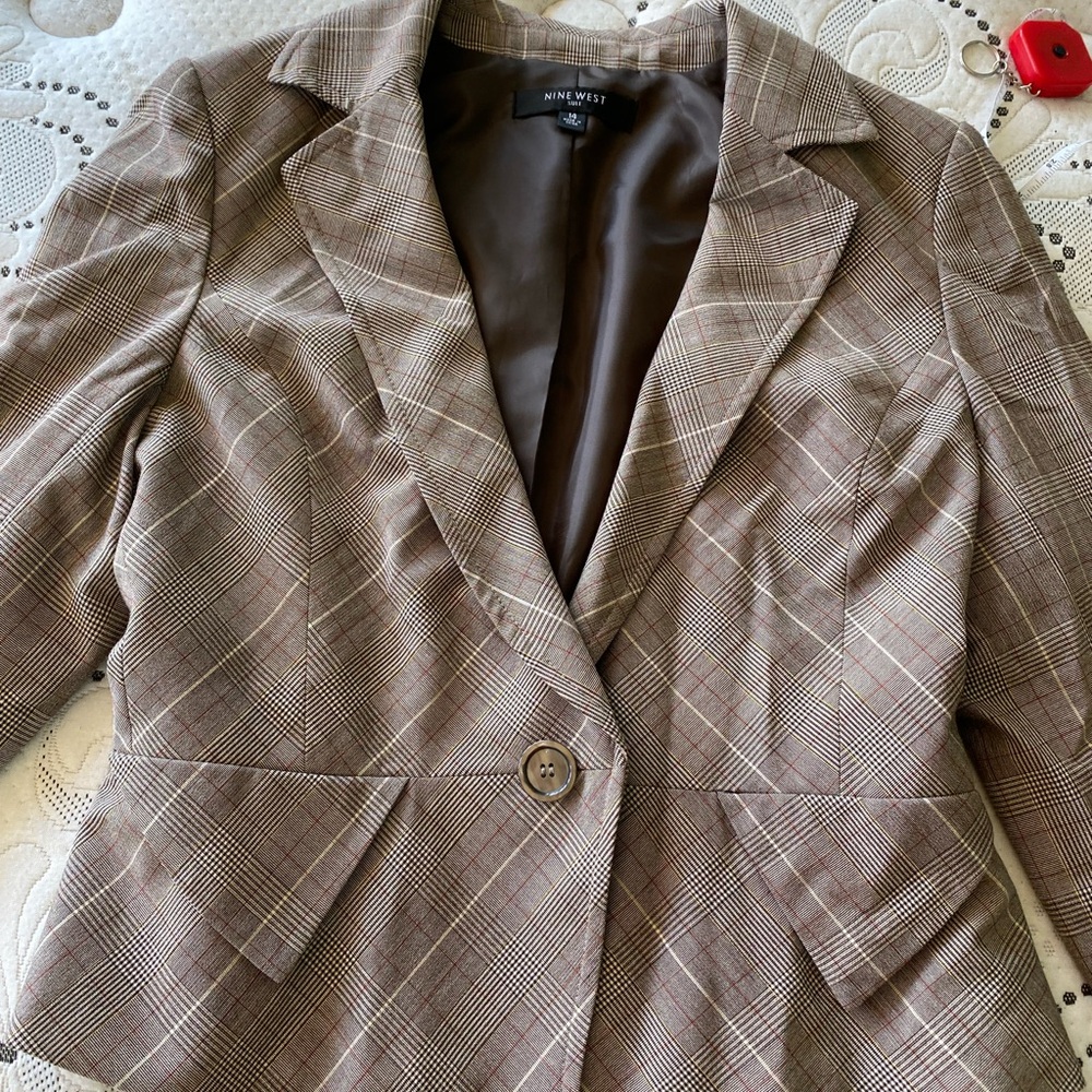 Very Nice Blazer - image 1